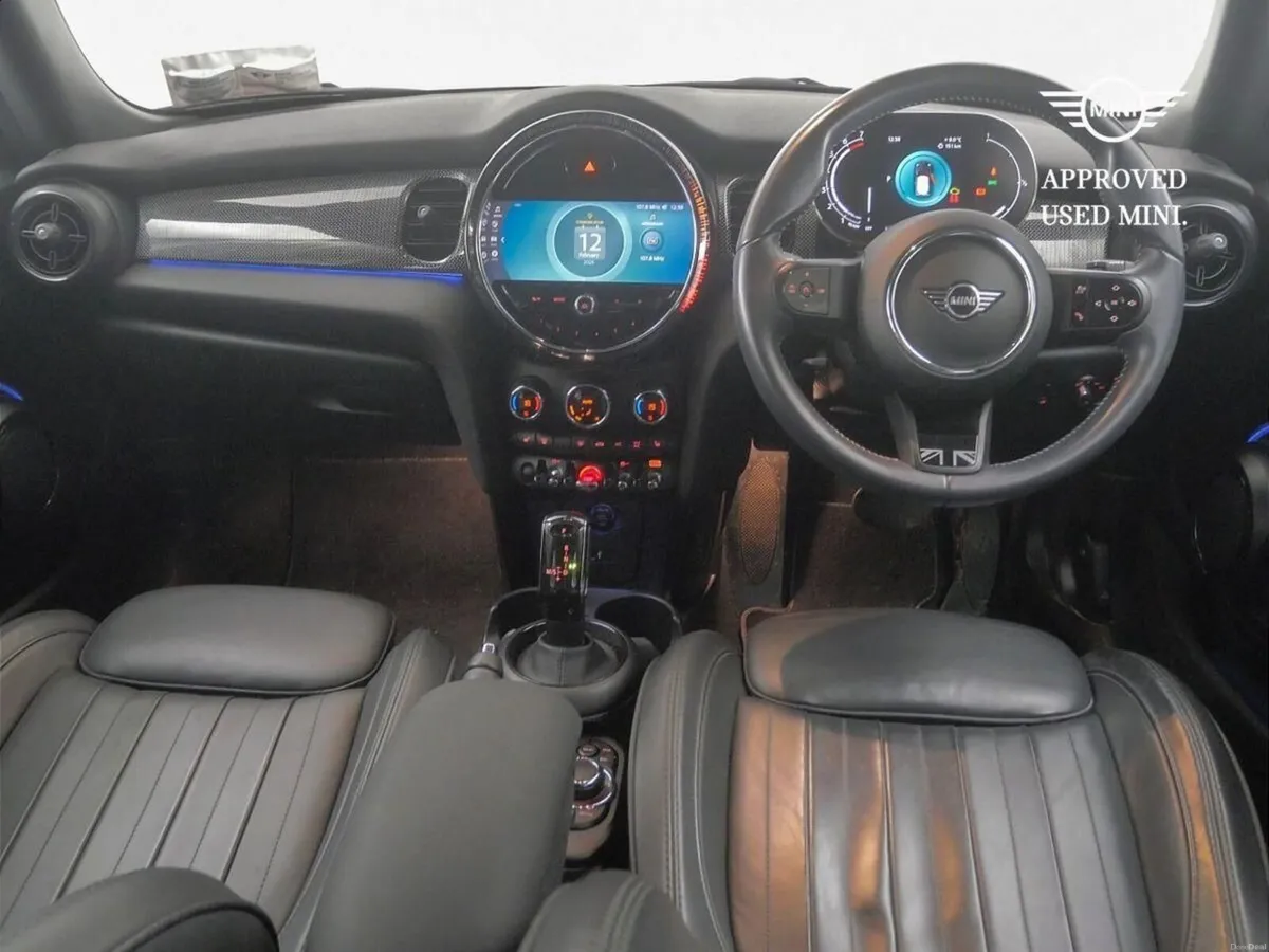 Mini Cooper 3-Door Cooper Exclusive - Image 4