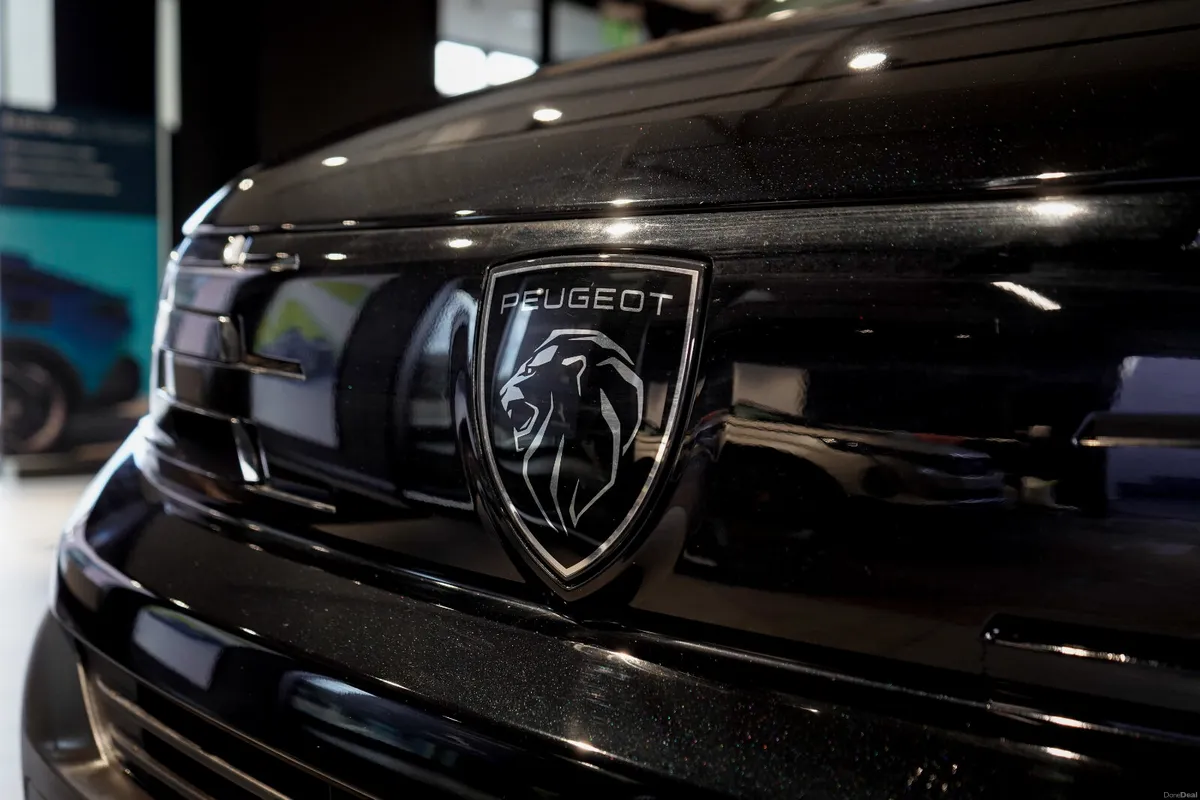 2025 Peugeot Partner 1.5 BlueHDi Manual - Image 2