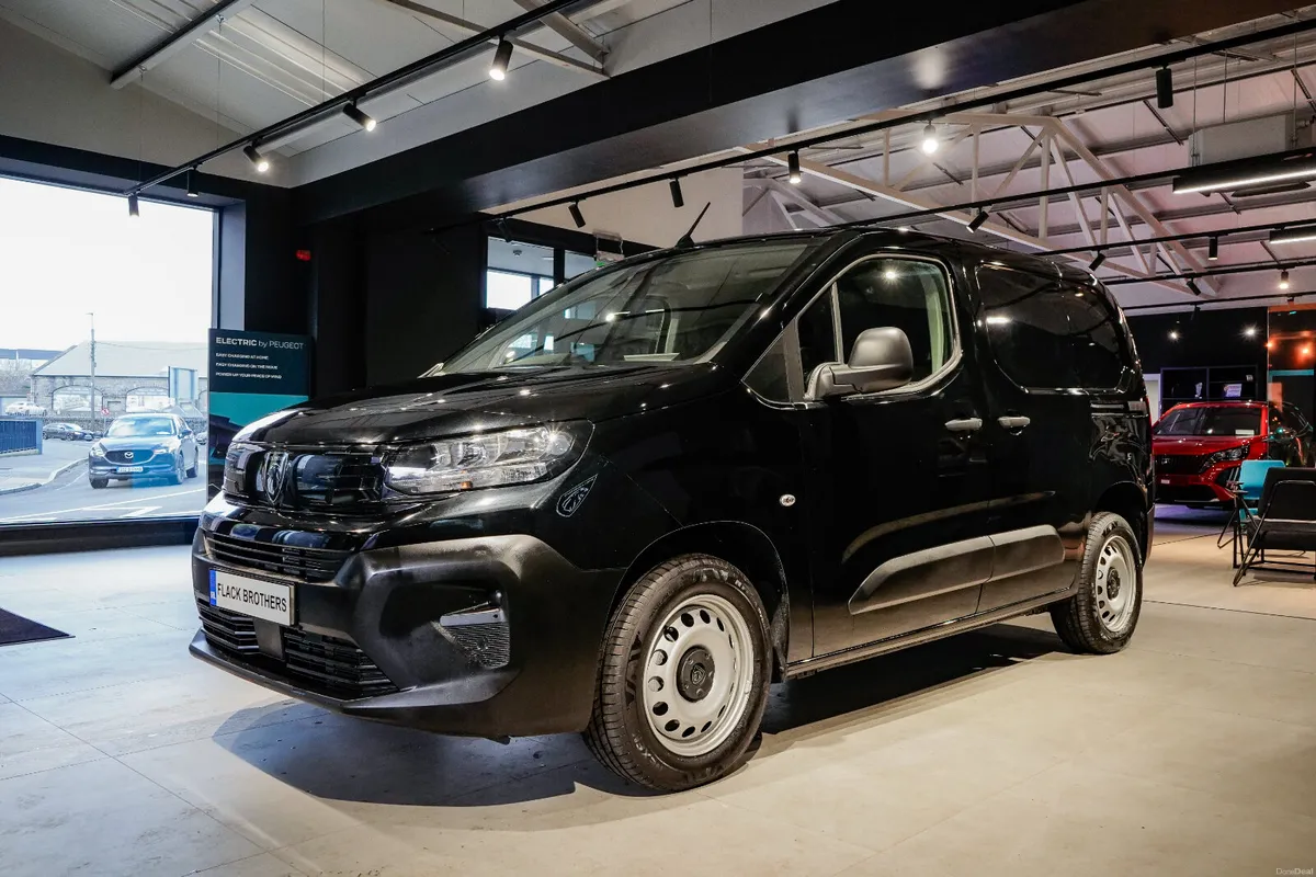 2025 Peugeot Partner 1.5 BlueHDi Manual - Image 4