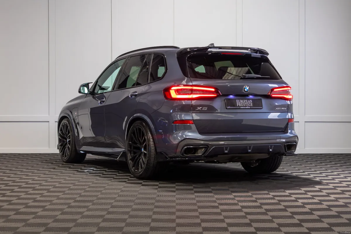 212 BMW X5 X-Drive 45e M-Sport 5 Seat N1 Crewcab - Image 4
