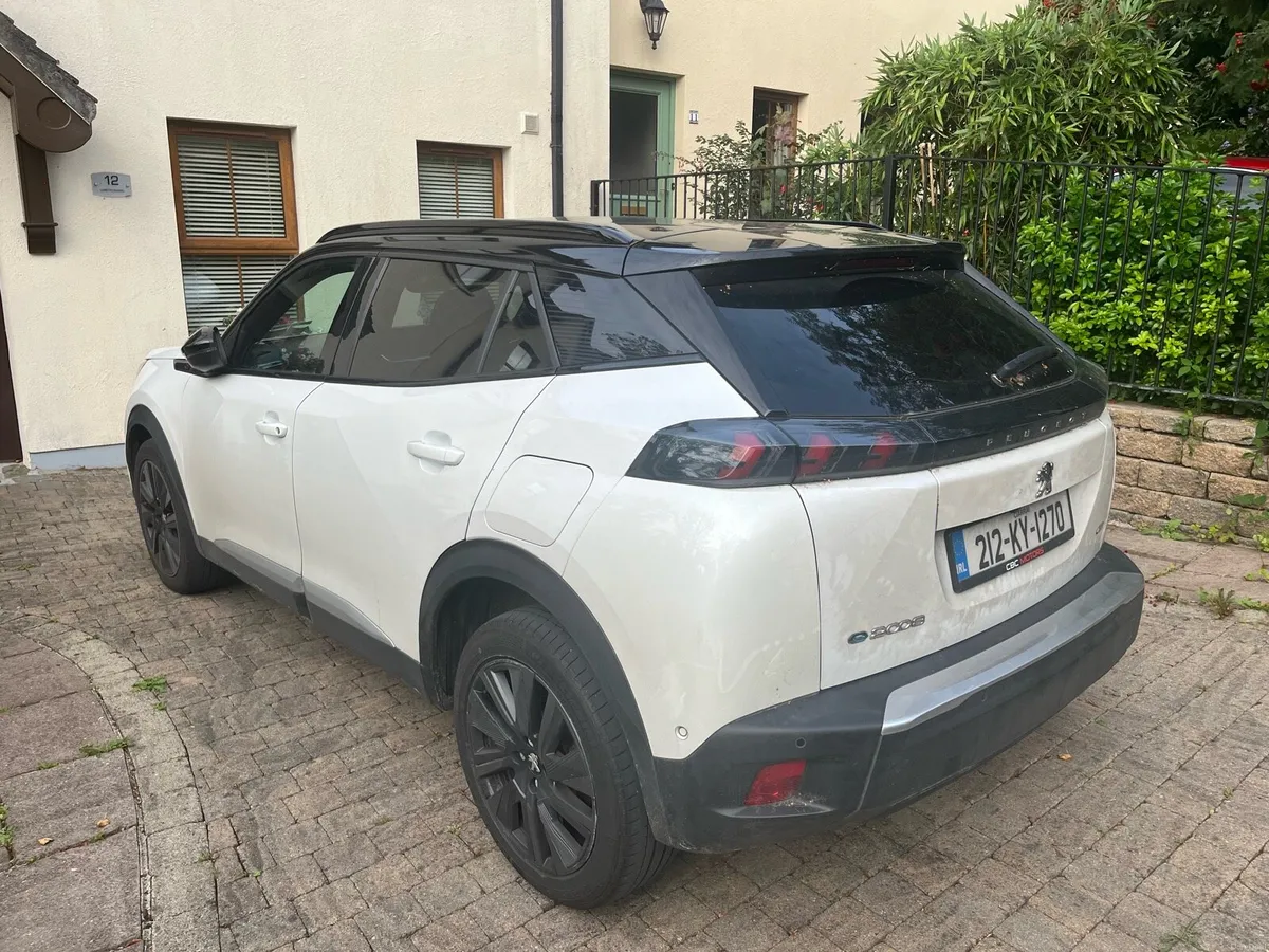 Peugeot E2008 GT PREMIUM - HIGH SPEC - Image 2