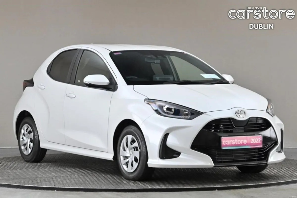 Toyota Yaris 1.0 AUTO PETROL **9"ANDROID CAR PLAYE - Image 1