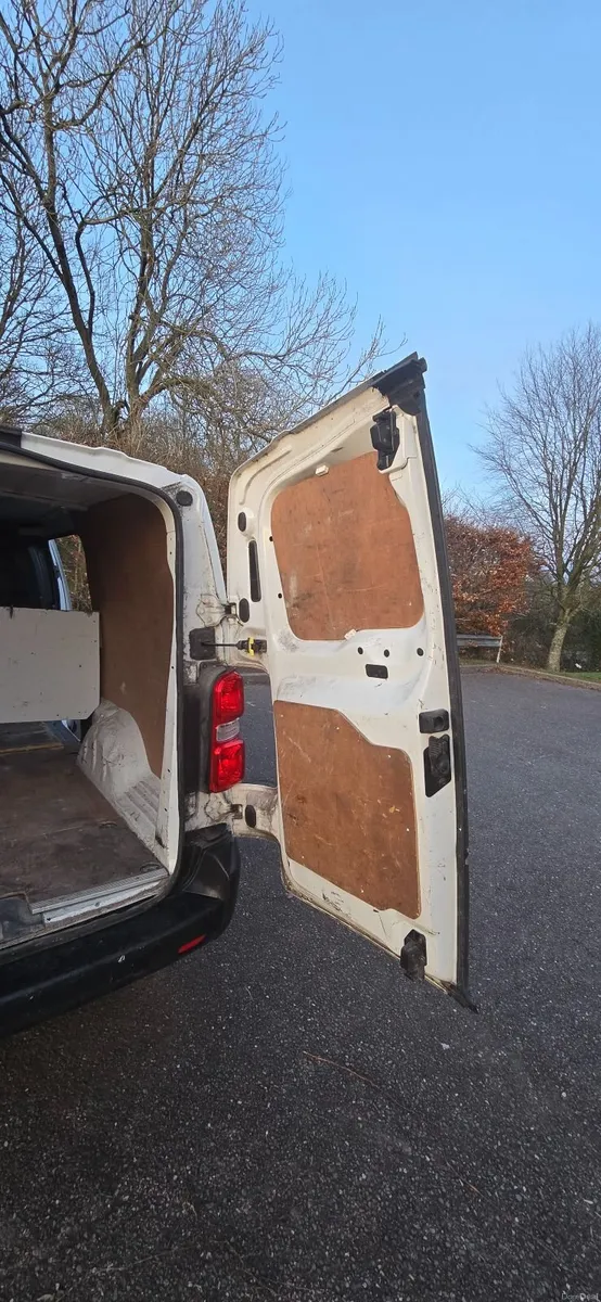 Peugeot Expert 2018 - Image 1