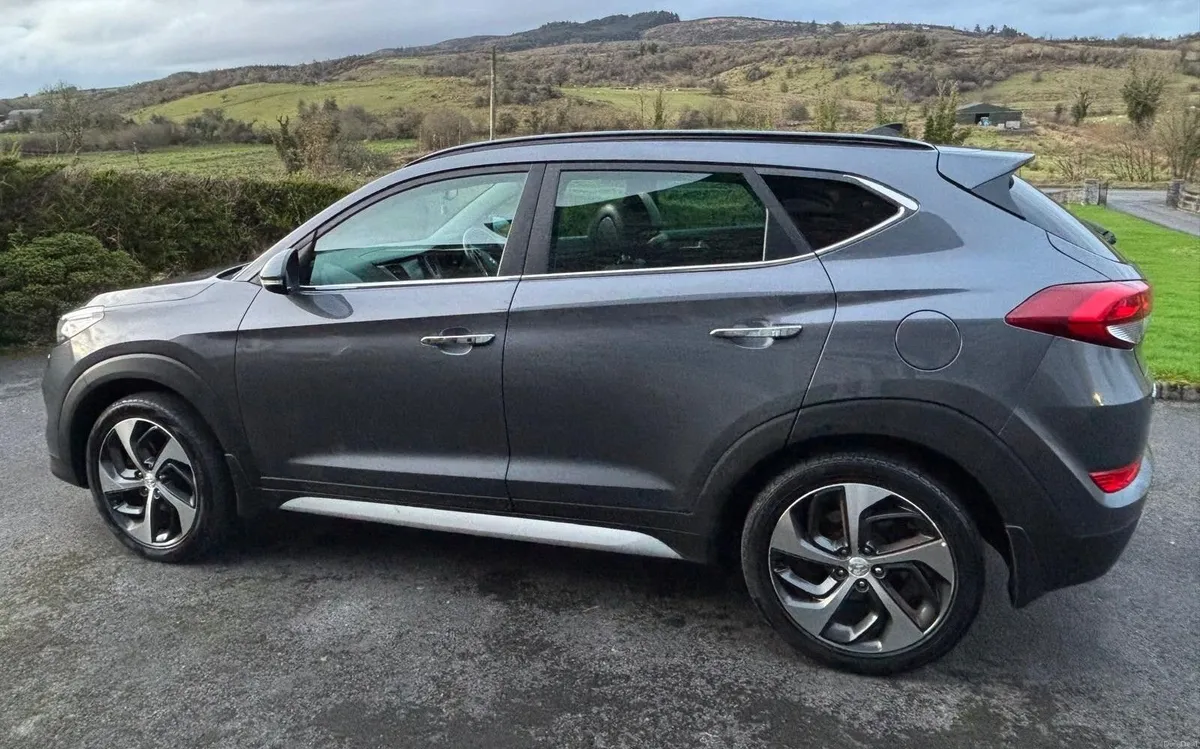 Hyundai Tucson 2018 2.0 CRDi Premium SE - Image 1
