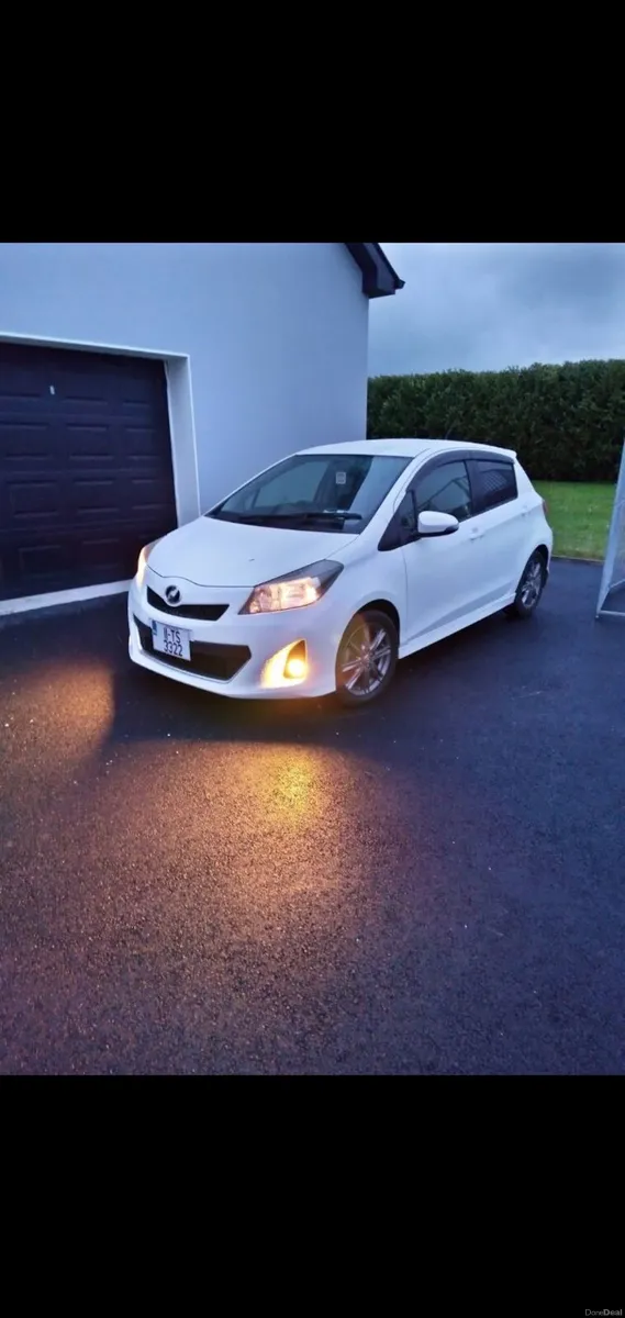 Toyota Vitz  RS 2011 - Image 3