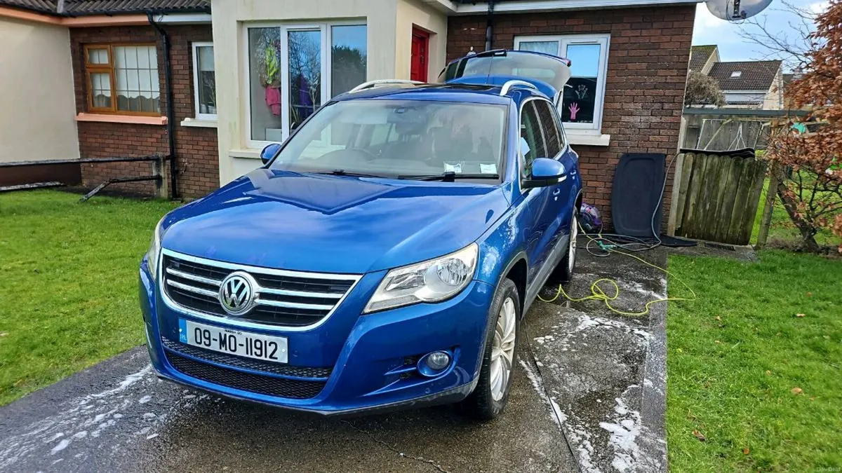 vw tiguan 2009 - Image 1