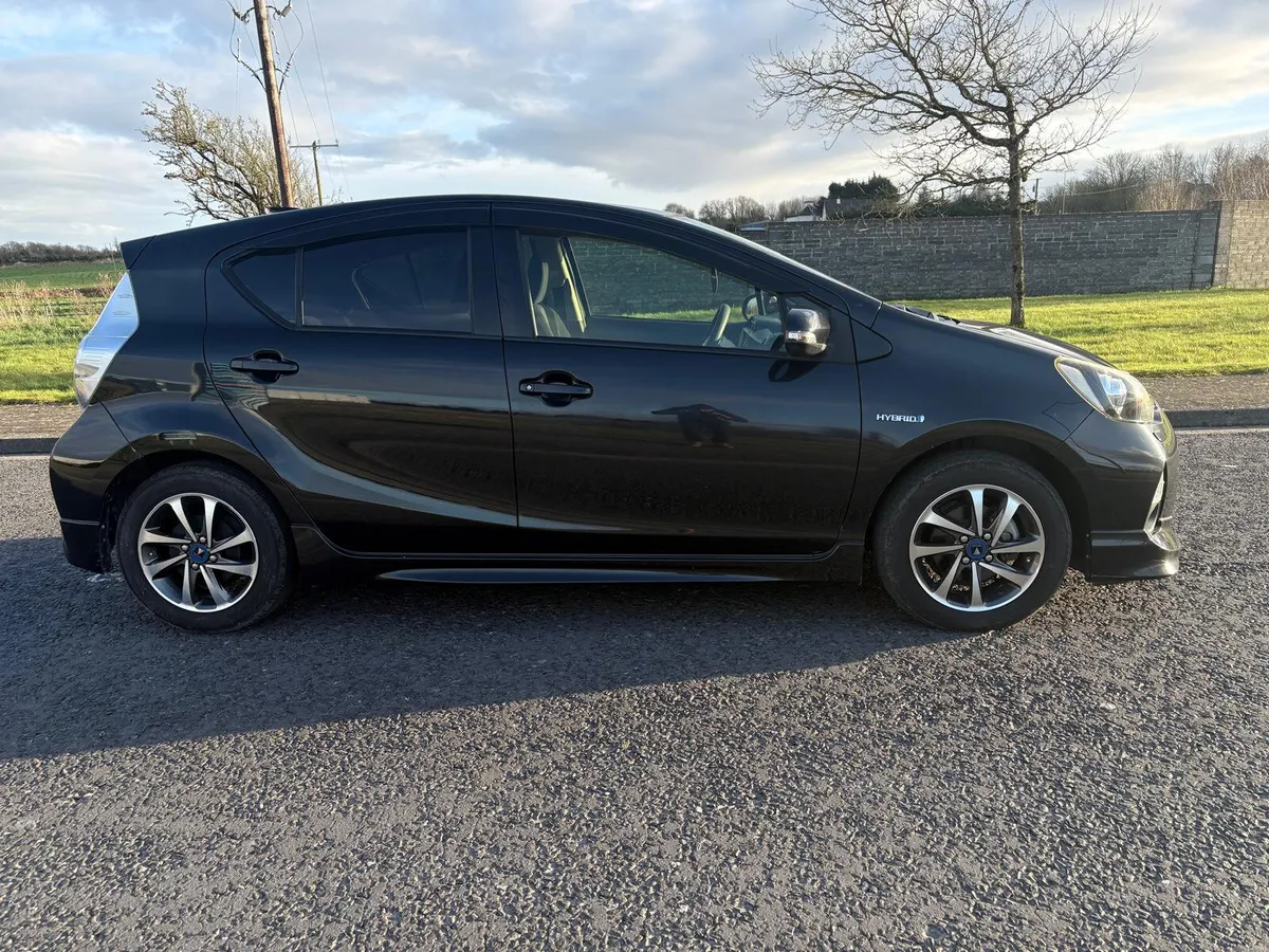 2014 Toyota Aqua, Automatic, 1.5 Petrol Hybrid - Image 4