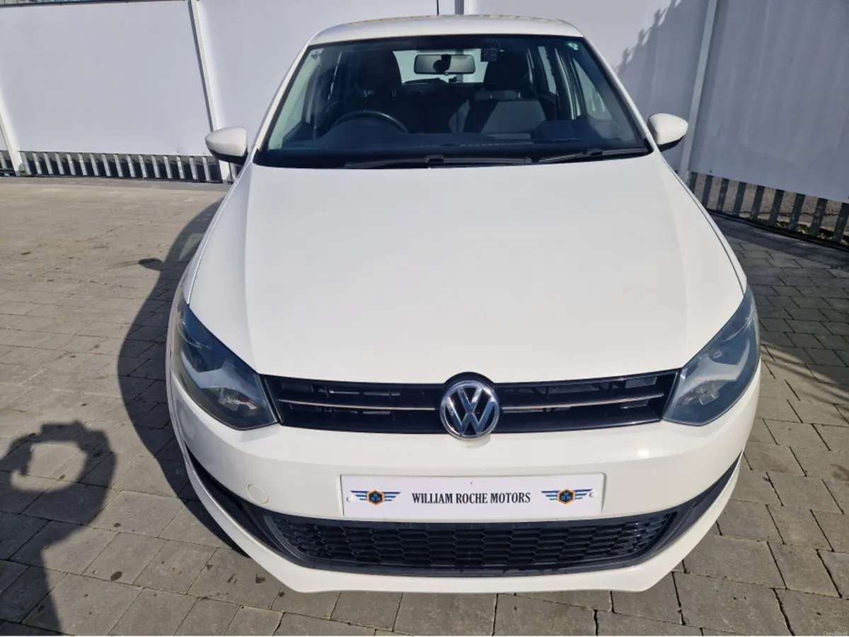 Volkswagen Polo 1.2 PETROL AUTO - Image 3