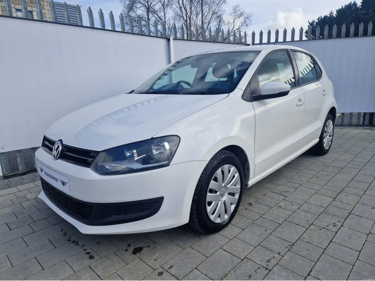 Volkswagen Polo 1.2 PETROL AUTO - Image 4