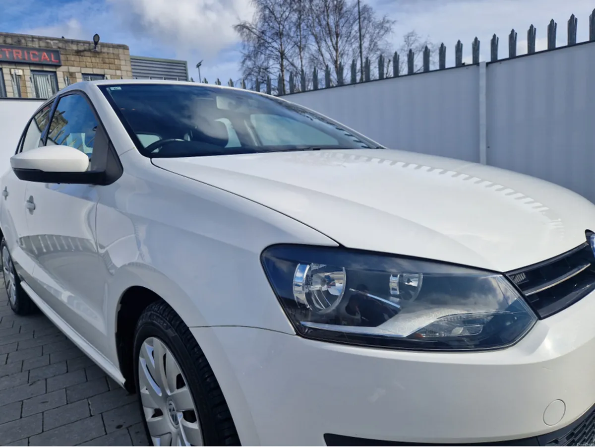 Volkswagen Polo 1.2 PETROL AUTO - Image 2