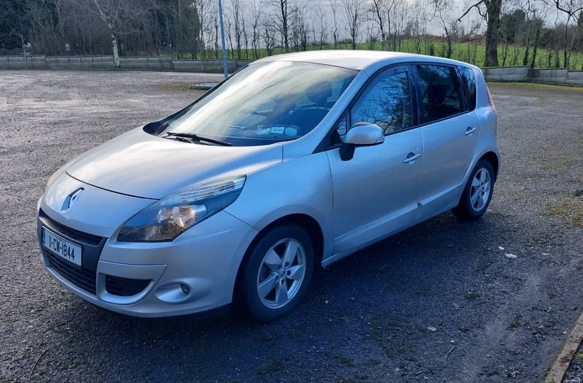 Renault Scenic III 5 seats 1.5 DCI - Image 2