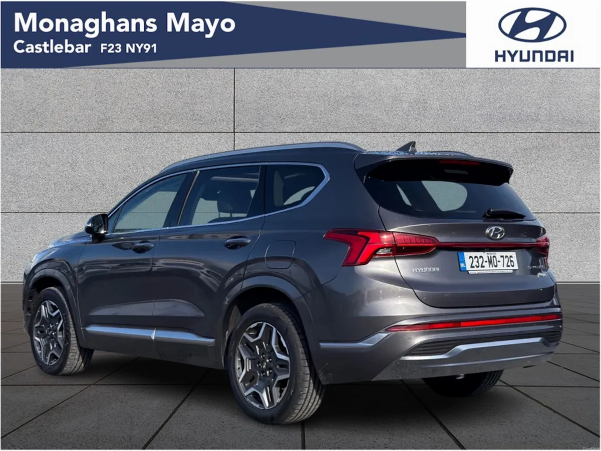 Hyundai Santa Fe PREMIUM 1.6 PETROL PLUG IN HYBRID - Image 3