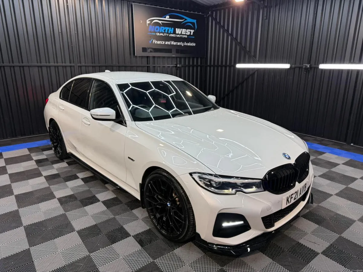 BMW 3 330E Mspory Hybrid  2021 - Image 3