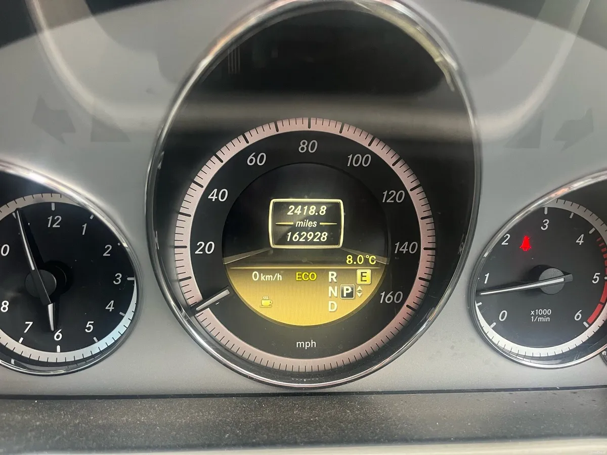 Mercedes e350 amg - Image 3