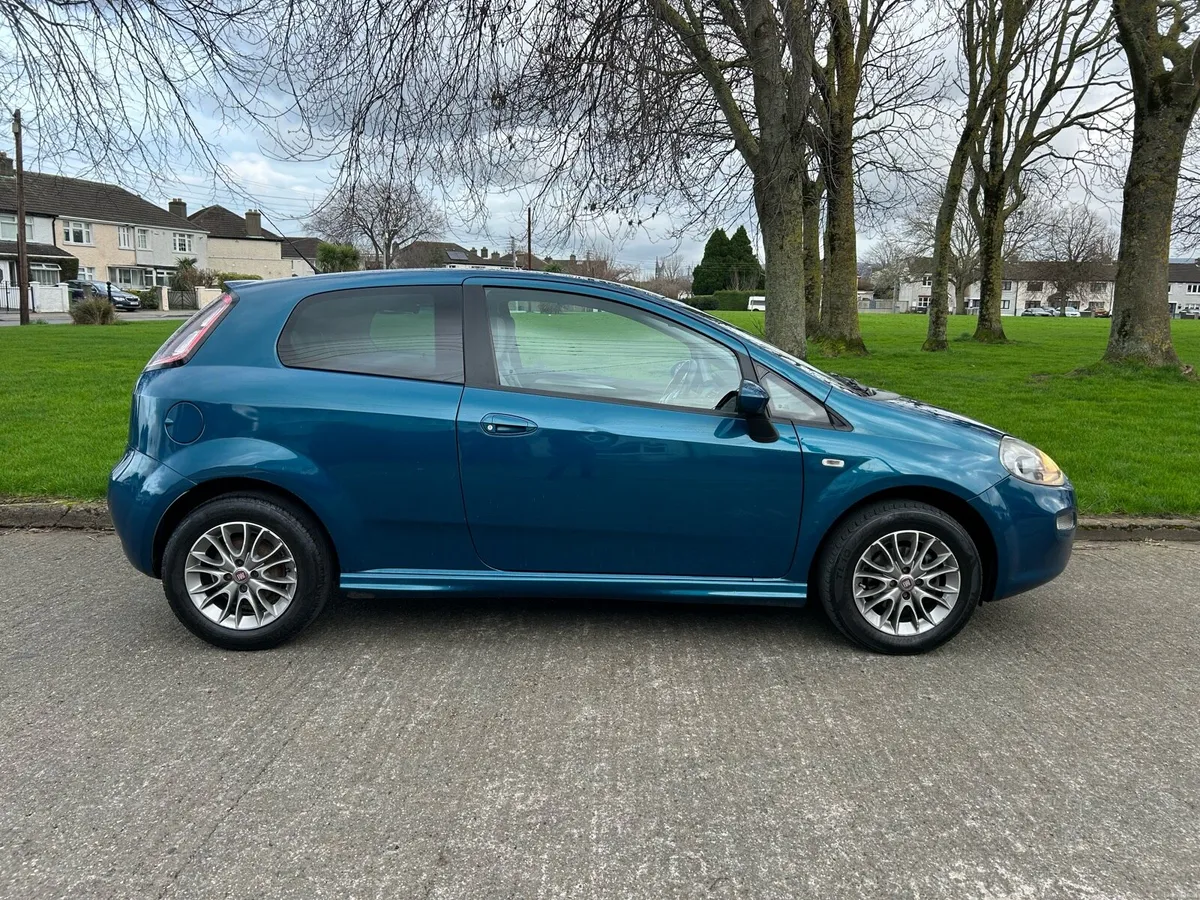 2012 Fiat Punto 1.4 GBT 8v // NCT & TAX - Image 2