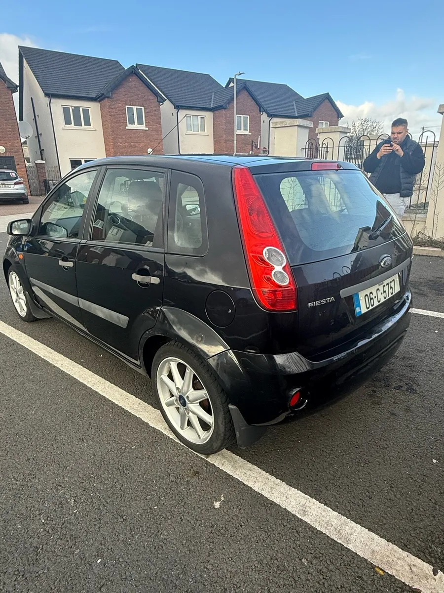 Ford fiesta - Image 3