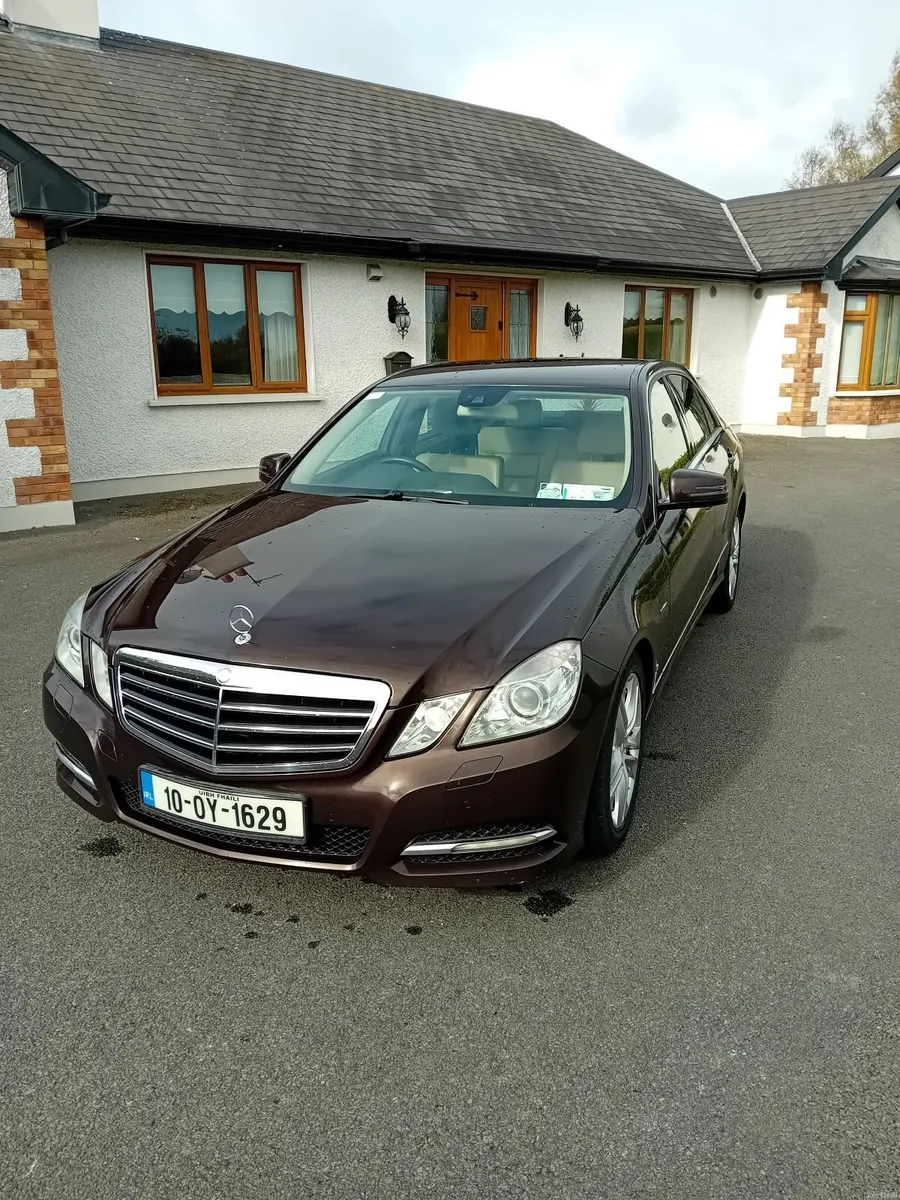 Mercedes-Benz E250 Avantgarde - Image 2
