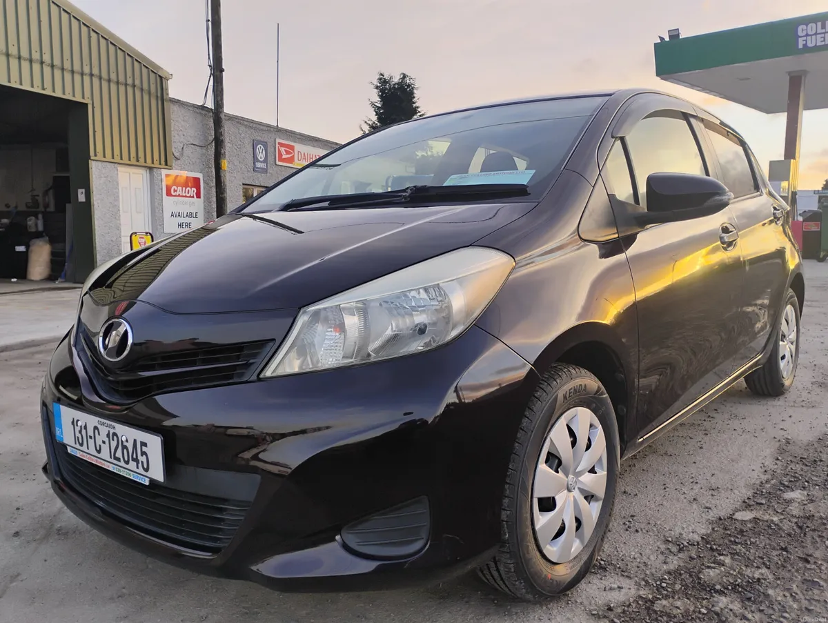 Toyota Vitz 2013 AUTO - Image 4