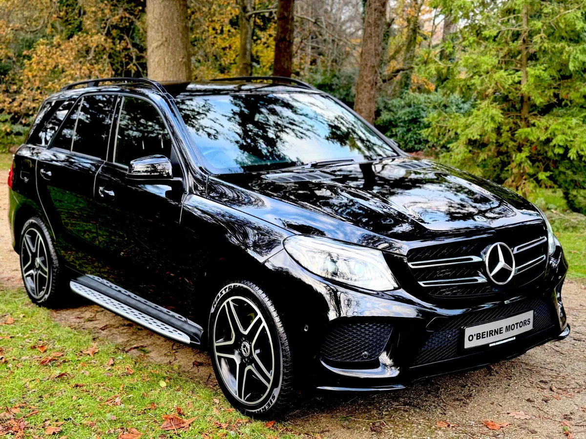 GLE 250 AMG NIGHT EDT 4-MATIC * LOW KMS * - Image 4