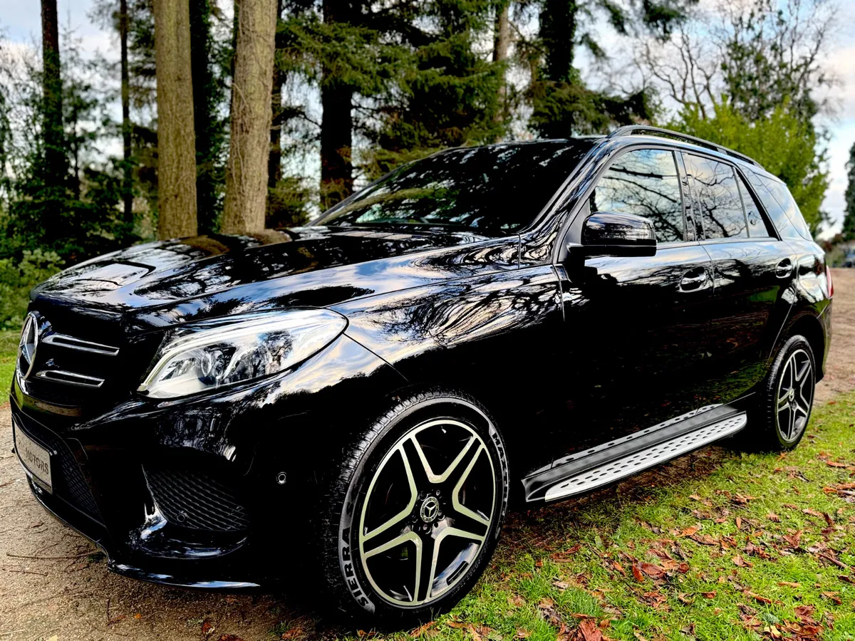 GLE 250 AMG NIGHT EDT 4-MATIC * LOW KMS * - Image 1