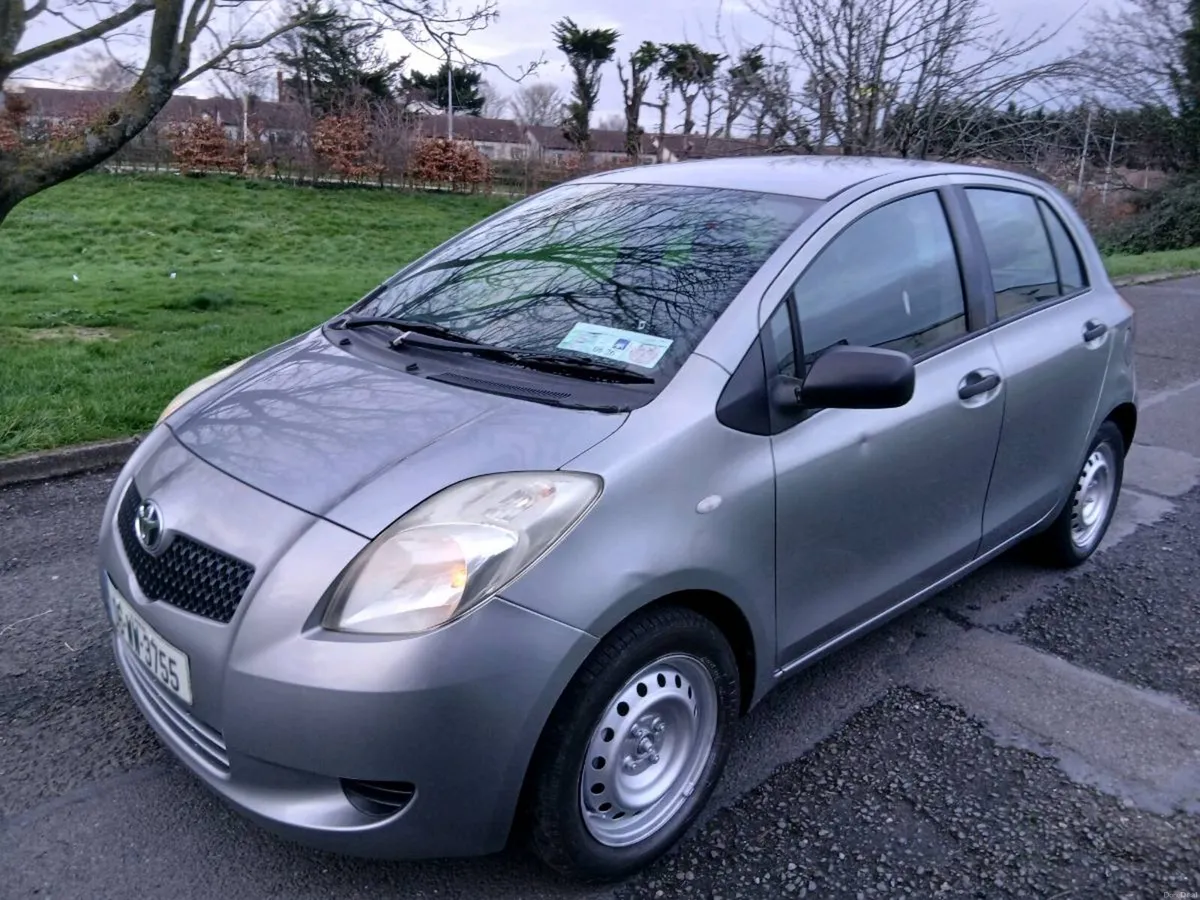 06 Toyota Yaris 1.0 lite taxed 5/26 - Image 2