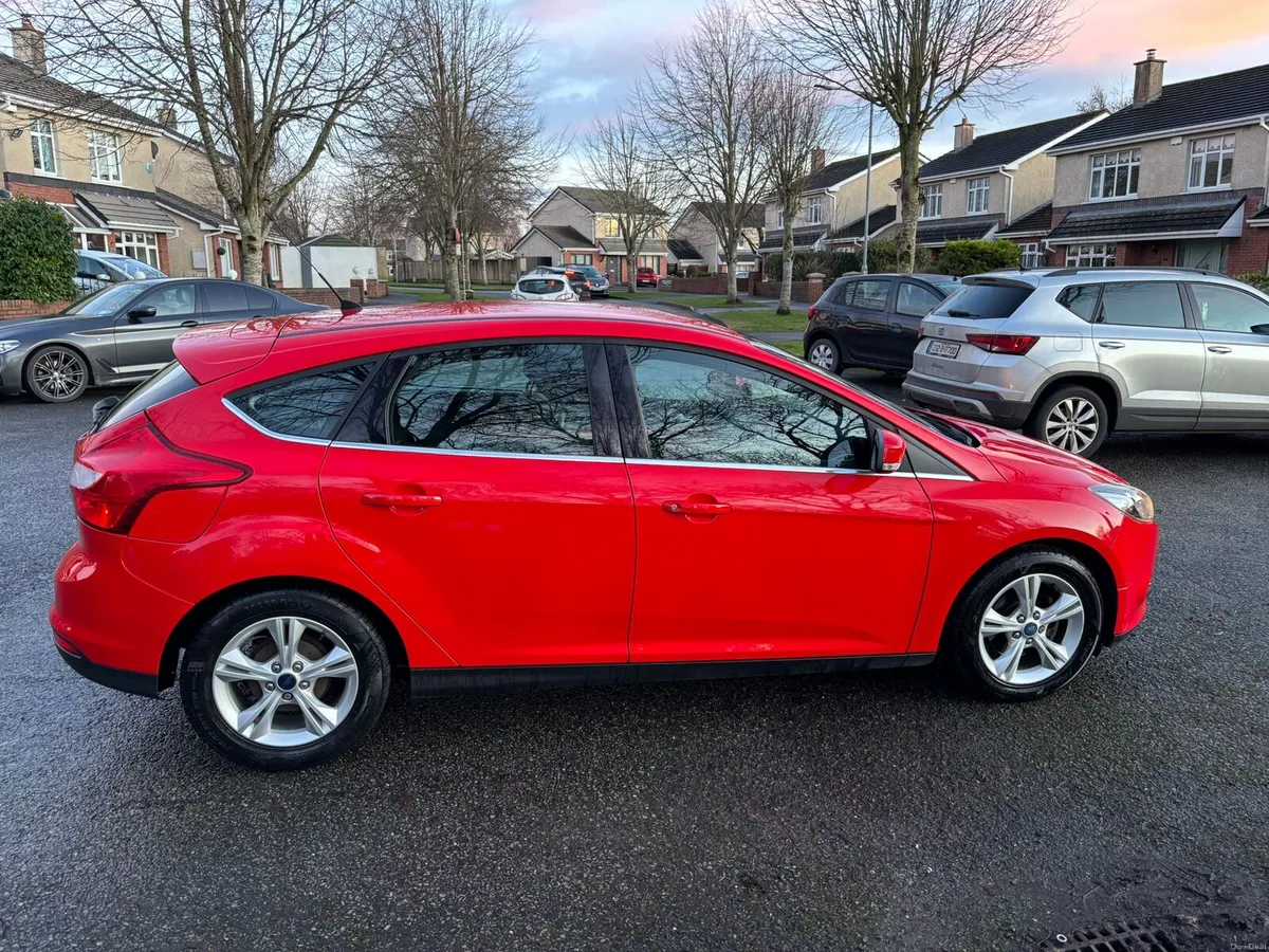 Ford Focus - Image 2