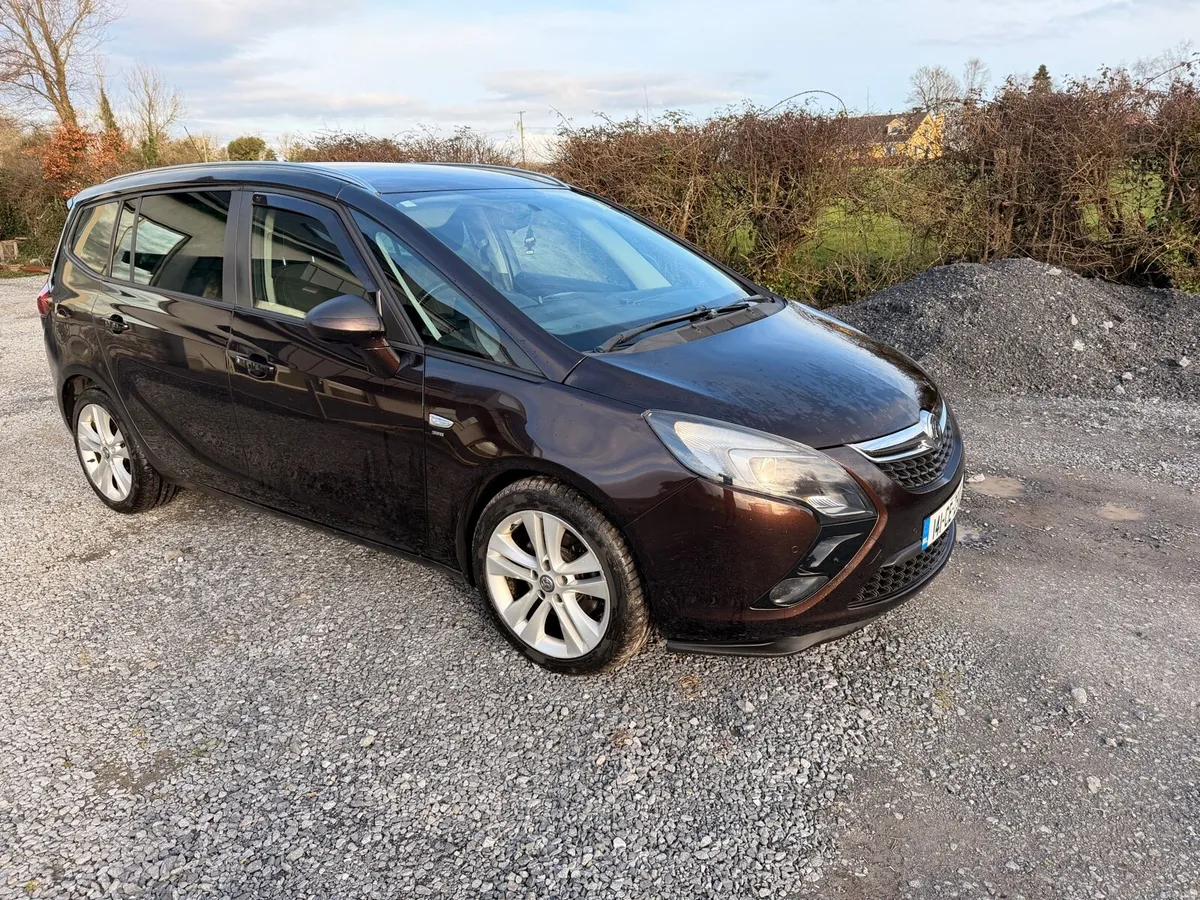 14 Zafira Tourer, 2.0 CDTI 7 Seat - Image 1
