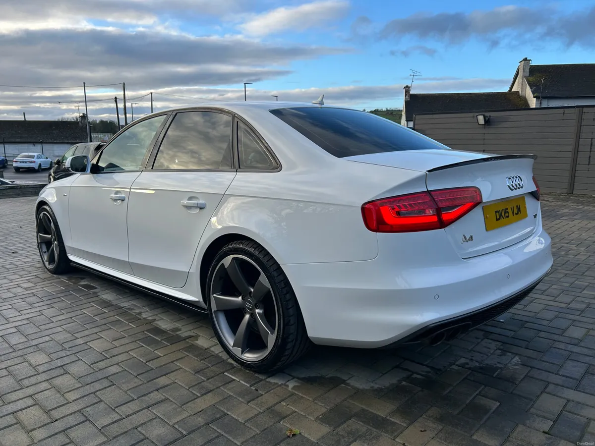 151 AUDI A4 2.0 TDI 150 S-LINE BLACK ED - Image 2