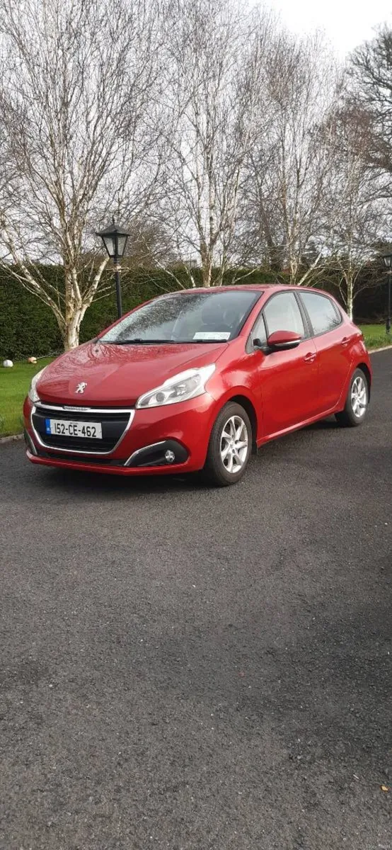 Peugeot 208 - Image 1