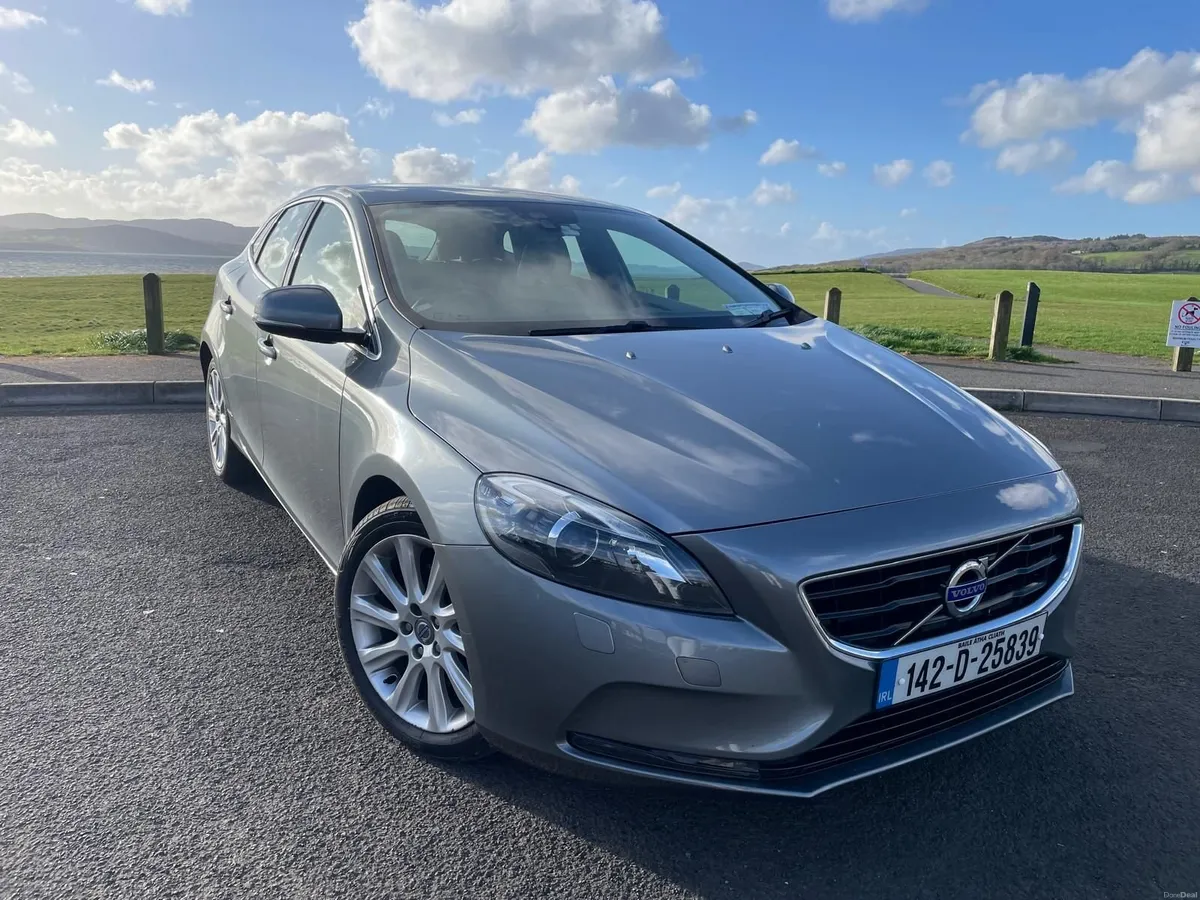 2014 Volvo V40 1.6 D2 SE Luxury Nav – Automatic - Image 4