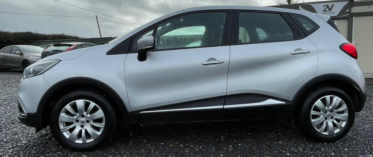 Renault Captur 2015 - Image 2