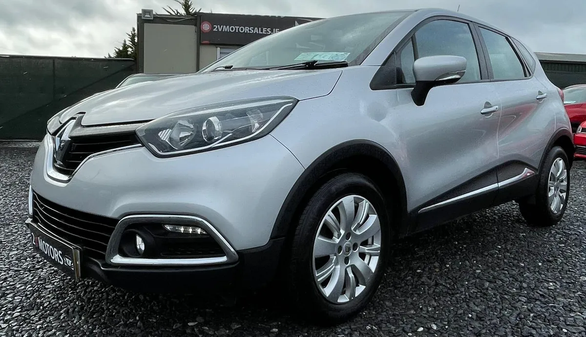 Renault Captur 2015 - Image 1