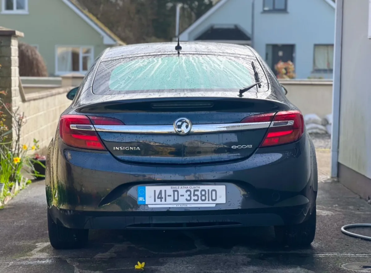 Vauxhall Insignia 2014 - Image 2