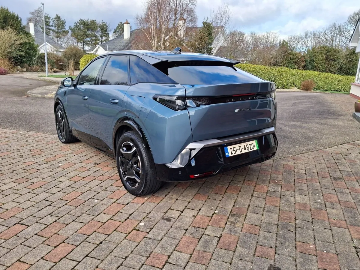 Peugeot 3008 EV GT line 2025 - Image 2