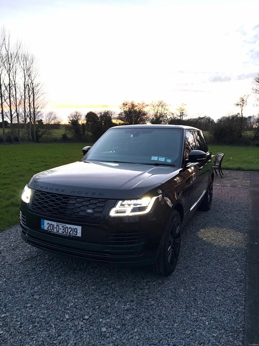 Land Rover Range Rover P400e Autobiography - Image 3