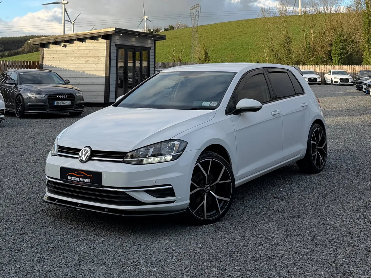 VOLKSWAGEN GOLF 2018 - Image 1