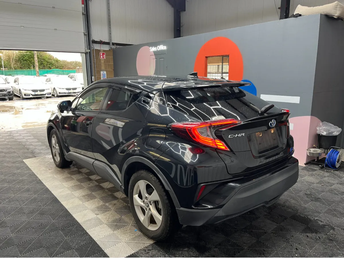 Toyota C-HR €19950 2019 TOYOTA C-HR SLED PACKAGE 1 - Image 4