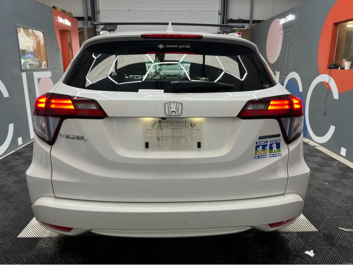 Honda Vezel €16950! 2017 HONDA VEZEL HYBRID Z SENS - Image 3