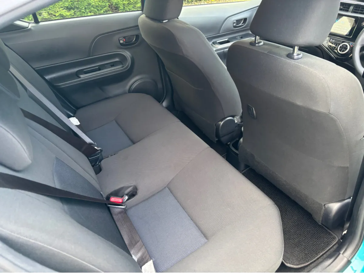 Toyota Aqua //SOLD // ENQUIRE MORE IN PREP  1.5 HY - Image 4