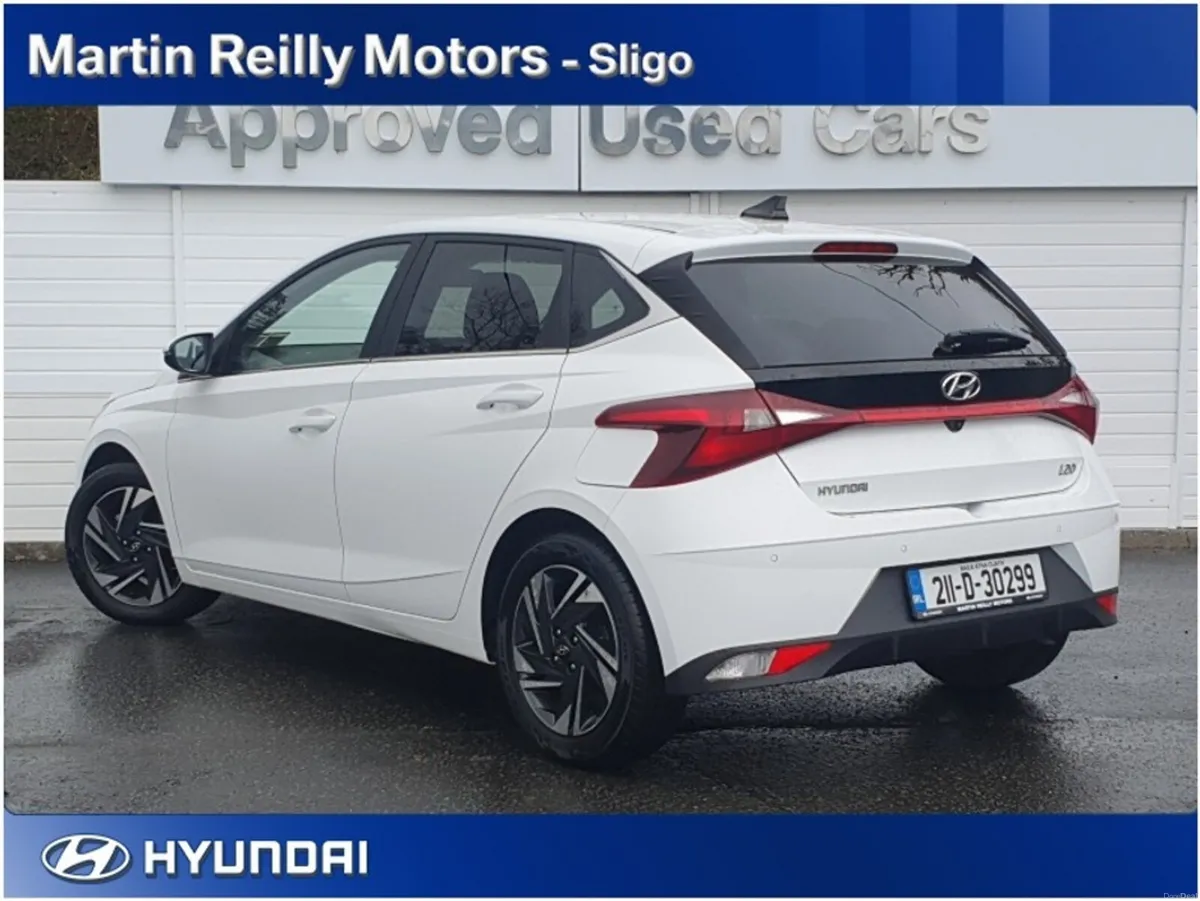 Hyundai i20 Deluxe Plus - Image 3