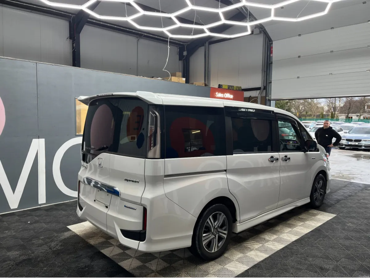Honda Stepwagon 2019 HONDA STEPWAGON SPADA HYBRID - Image 2