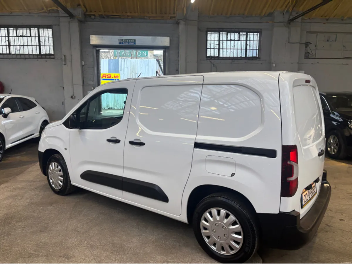 Opel Combo 3 seater 1.5 DSL - Image 3
