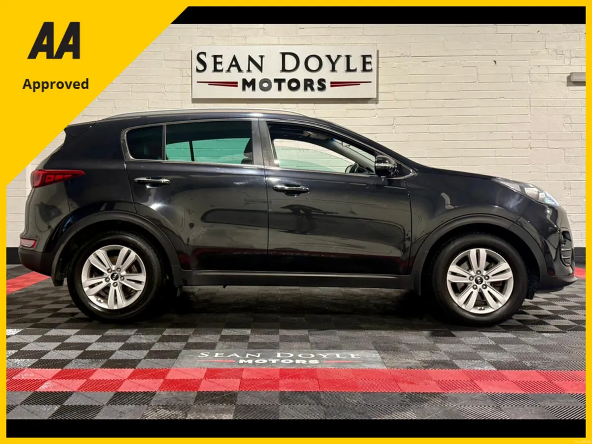 Kia Sportage 2016 1.7 Manual PANORAMIC ROOF - Image 6