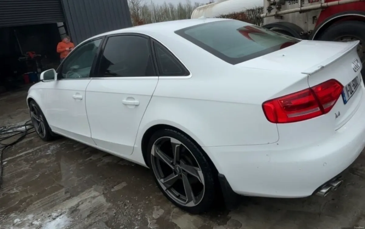 Audi a4 2011 - Image 3