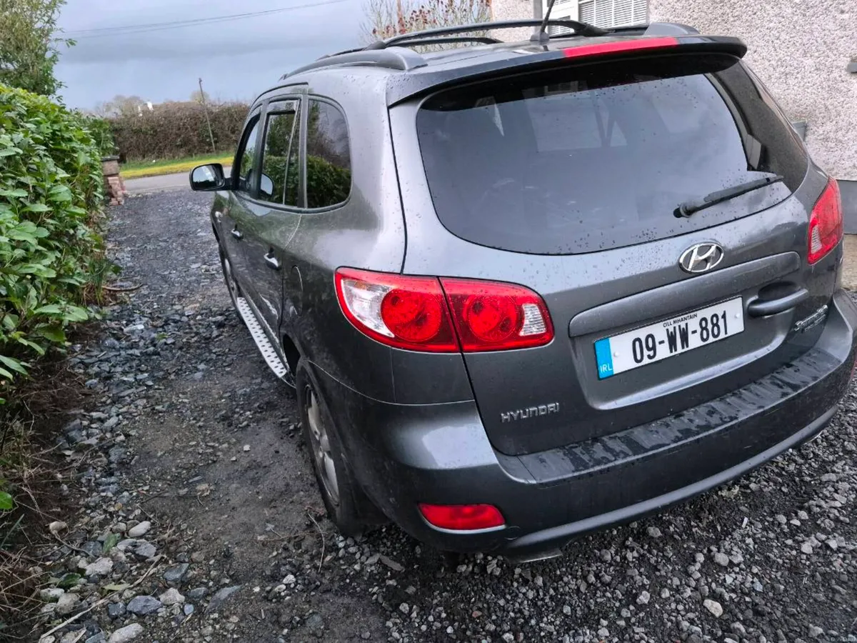 Fresh NCT Hyundai Sante Fe - Image 4