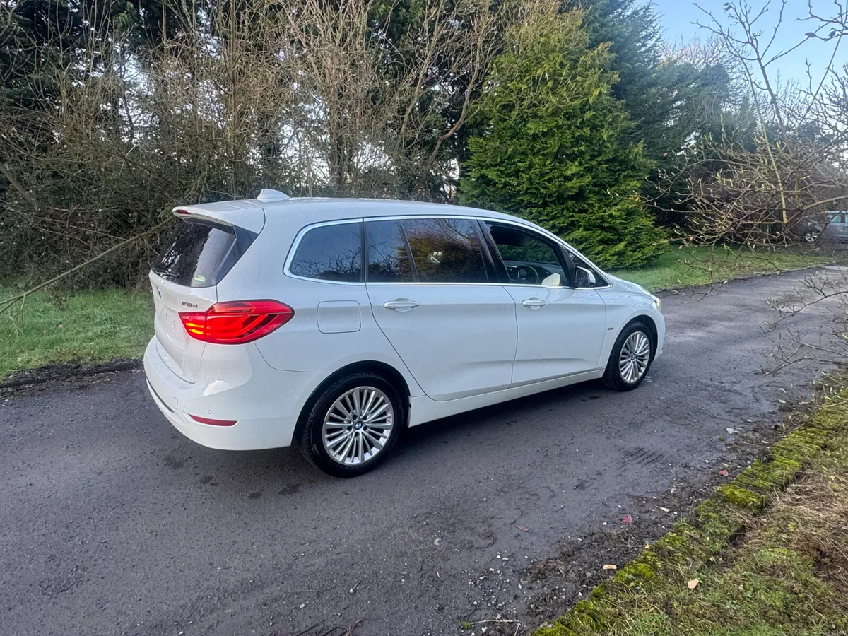 16 BMW 218d GRAN TOURING 7 SEATS - Image 2