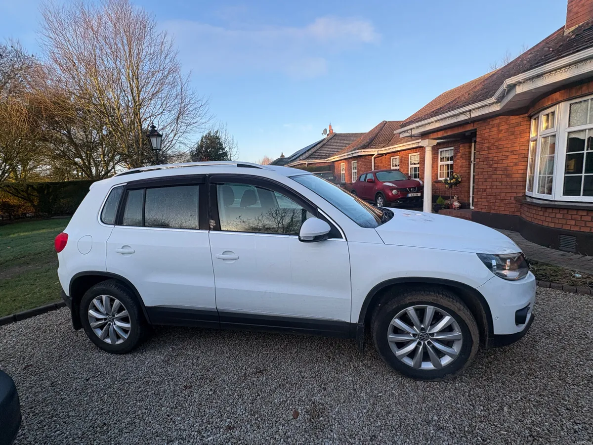 Volkswagen Tiguan 2015 2.0 litre , 110bhp - Image 2
