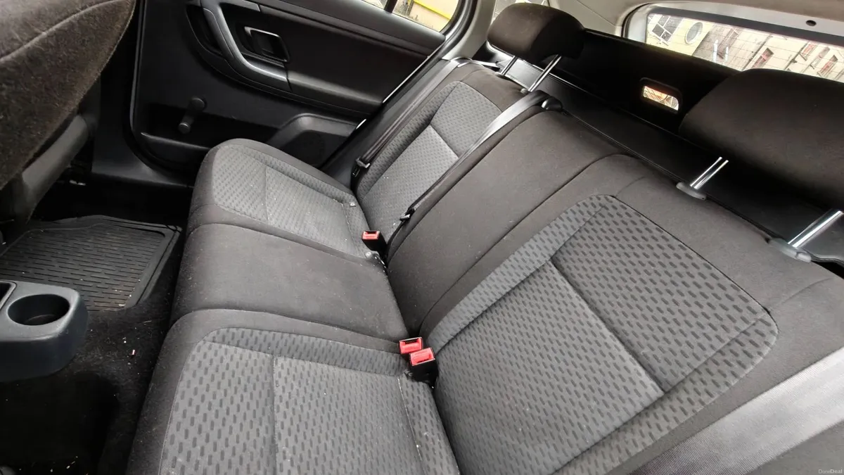 Skoda Fabia 2012 - Image 2