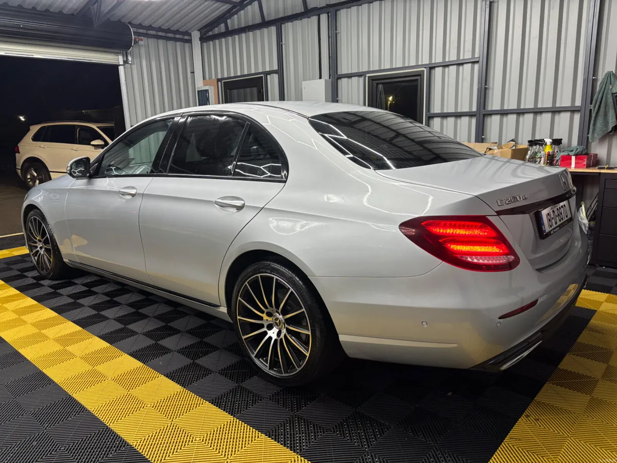 Mercedes-Benz E Class Diesel Avantgarde 2018 - Image 4