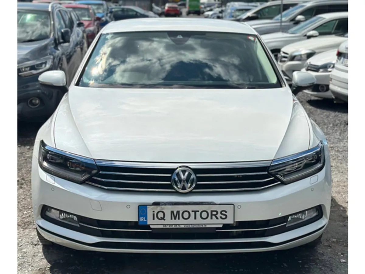Volkswagen Passat TSI BLUEMOTION COMFORT LINE AUTO - Image 1